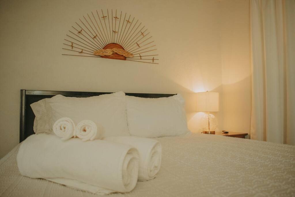 Casa Charleston-3Br-2Bath-Hot Tub-Pet Friendly-No Pet Fees! Villa Albuquerque Ngoại thất bức ảnh