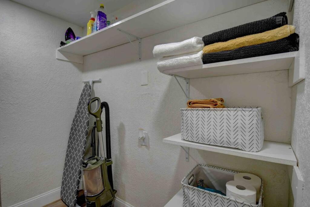 Casa Charleston-3Br-2Bath-Hot Tub-Pet Friendly-No Pet Fees! Villa Albuquerque Ngoại thất bức ảnh