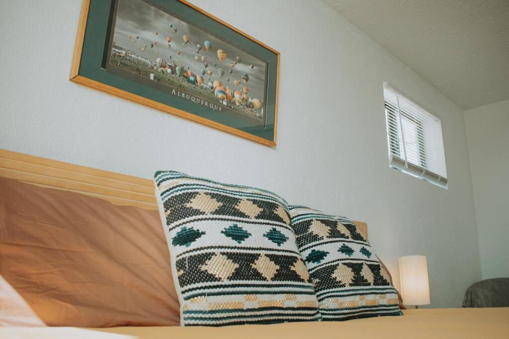 Casa Charleston-3Br-2Bath-Hot Tub-Pet Friendly-No Pet Fees! Villa Albuquerque Ngoại thất bức ảnh