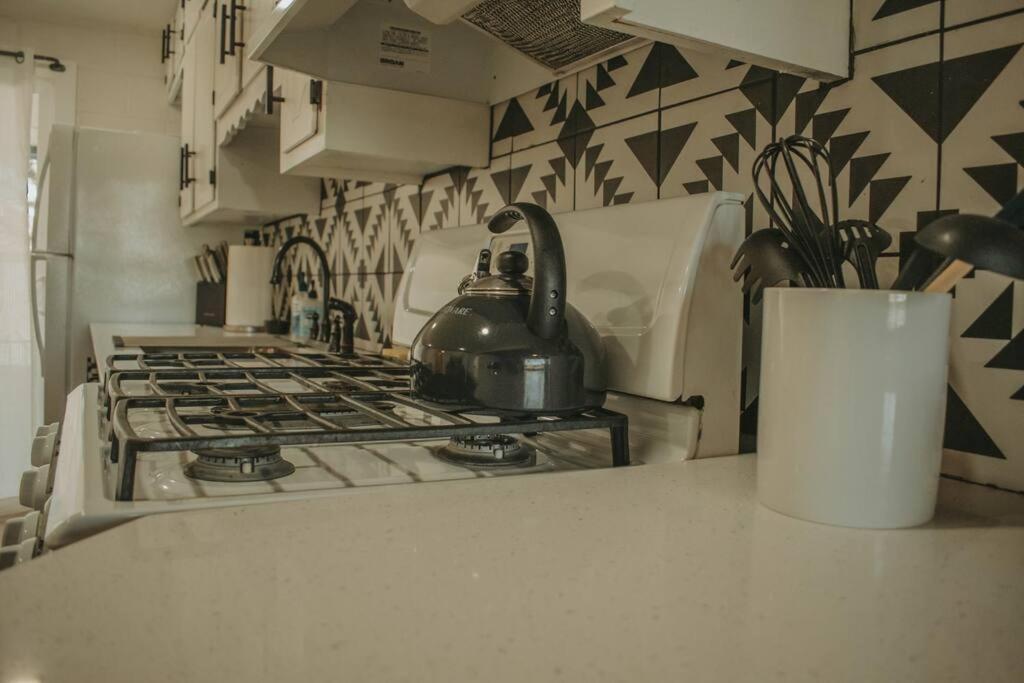 Casa Charleston-3Br-2Bath-Hot Tub-Pet Friendly-No Pet Fees! Villa Albuquerque Ngoại thất bức ảnh