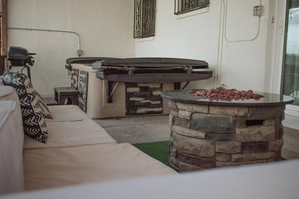 Casa Charleston-3Br-2Bath-Hot Tub-Pet Friendly-No Pet Fees! Villa Albuquerque Ngoại thất bức ảnh